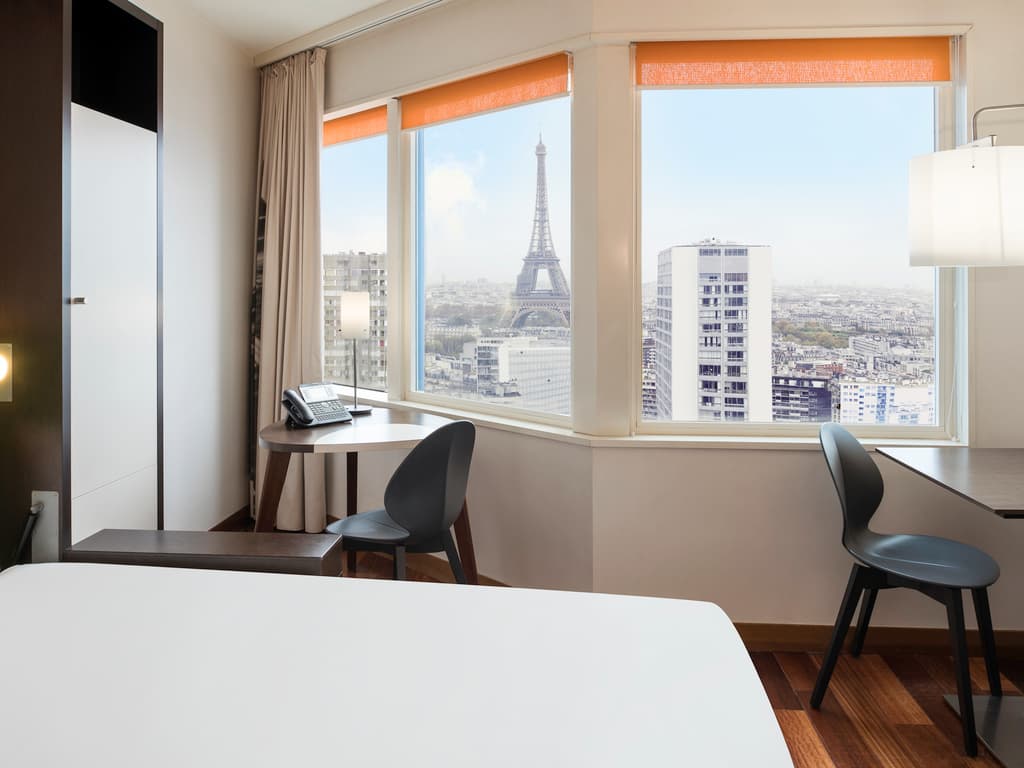 Apartamento con vista a la Torre Eiffel