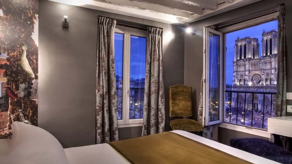 Hotel en París con vista al Sena y a Notre Dame
