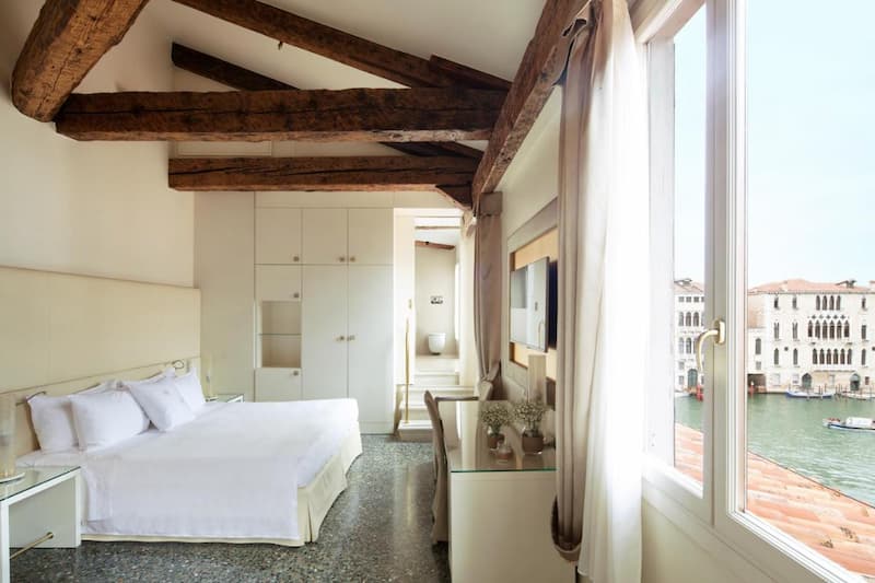 Vistas al gran canal desde la habitación del hotel Palazzo Barocci