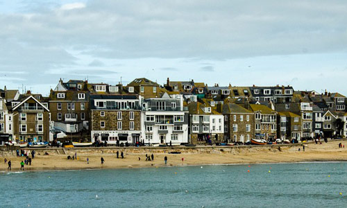 St.-Ives.