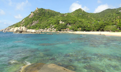 Tanote Bay