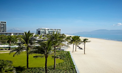 Non-Nuoc-Beach