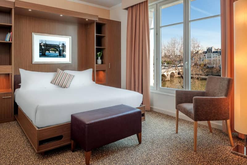 Habitación con vistas al río Sena