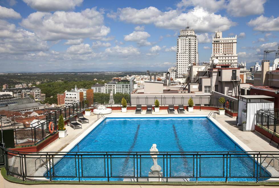 Piscina del HOTEL EMPERADOR