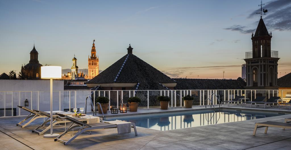 Piscina del Hotel Fernando III