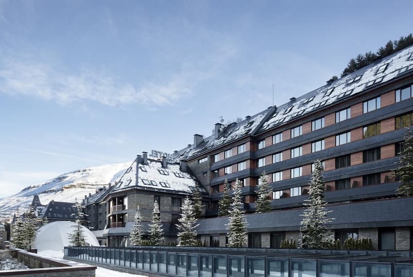 Hotel Val de Neu G.L., un hotel de 5 estrellas a pie de pista en Baqueira