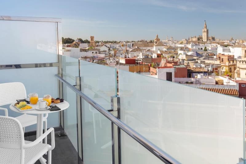 Hotel Catalonia Giralda