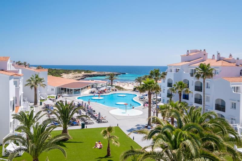 Fergus Carema Beach Menorca