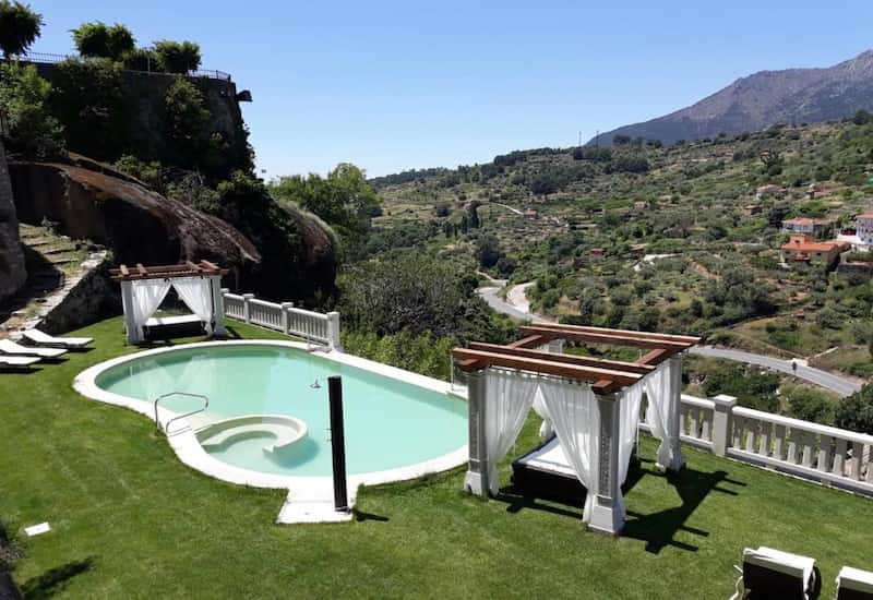 Piscina del Hostal El Cerro