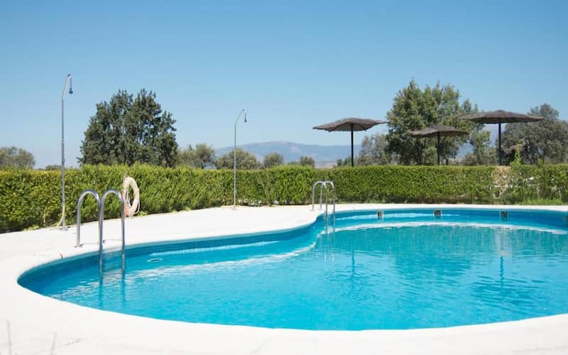 Piscina del hotel Hotel Valles de Gredos