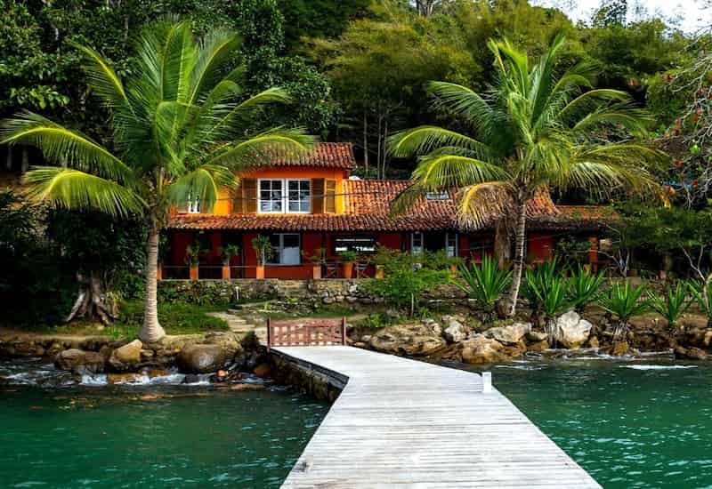 Casa da Ilha Inn situada frente al mar