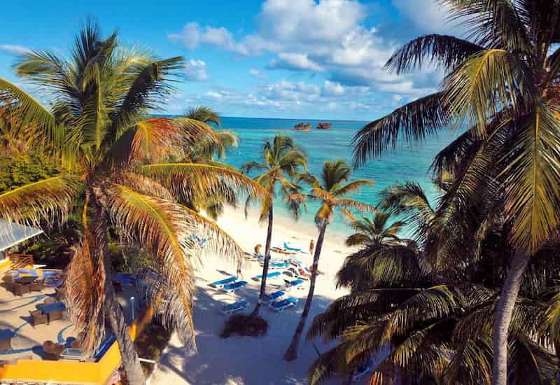 Vistas a la playa desd el Hotel Cocoplum Beach