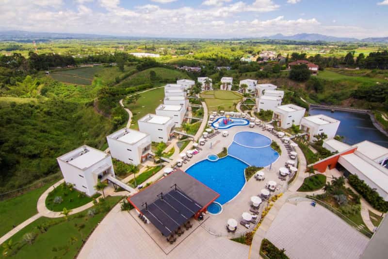 Un hotel de juo en un entorno campestre en Pereira